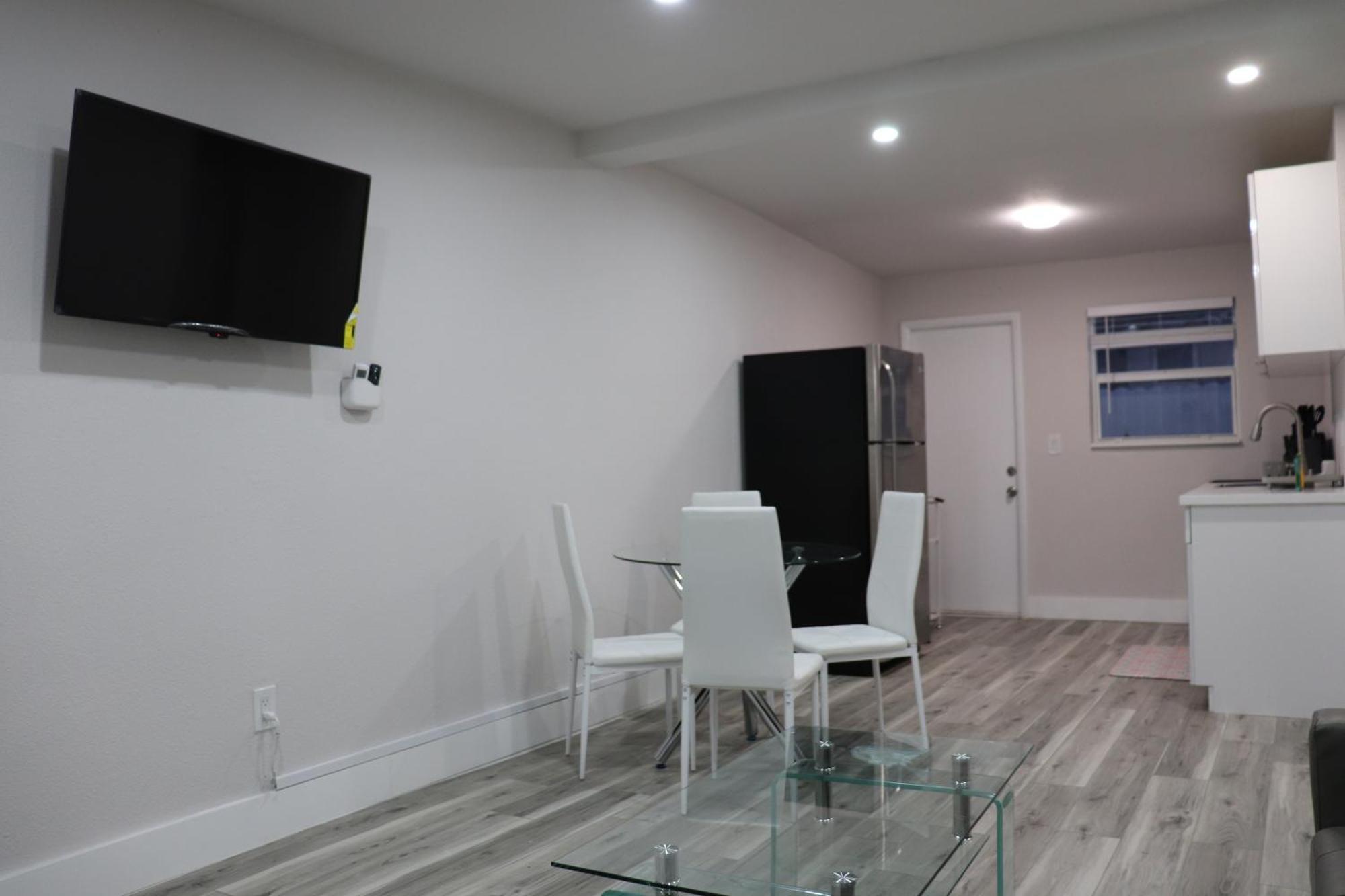 Flamingo Beach House دانيا بيتش المظهر الخارجي الصورة