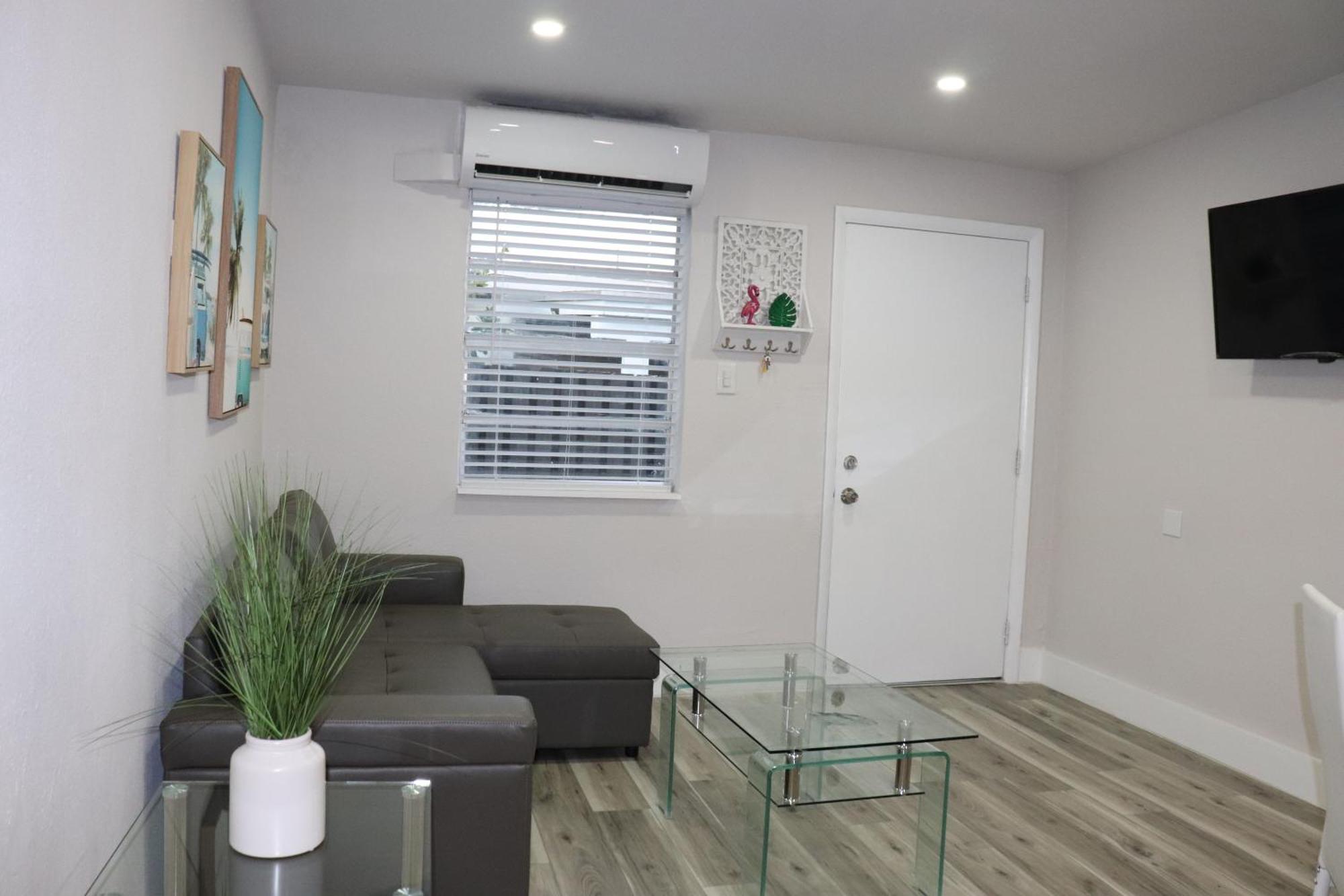 Flamingo Beach House دانيا بيتش المظهر الخارجي الصورة
